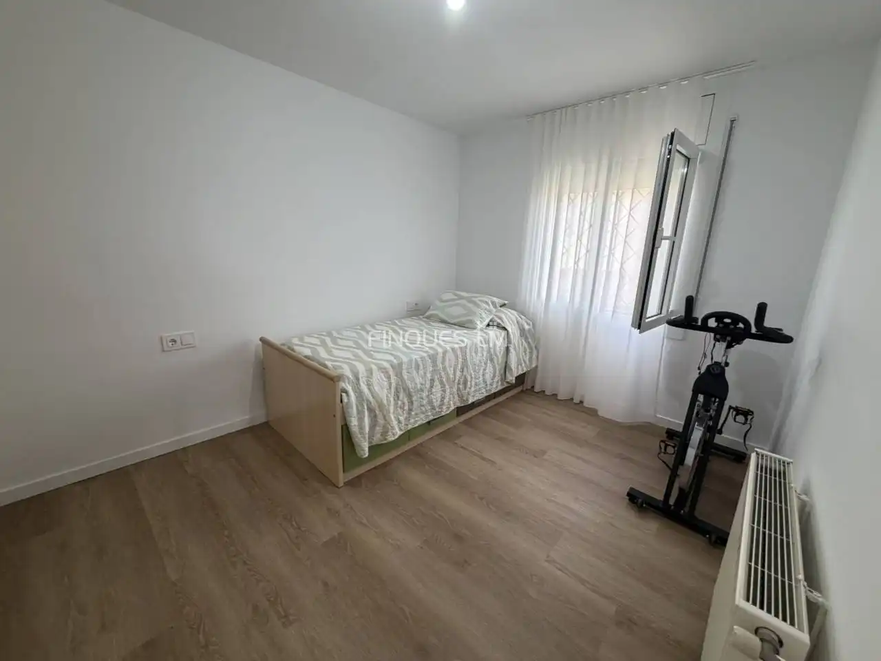 Dormitori de Casa o xalet en venda en Tordera amb Calefacció, Jardí privat i Parquet