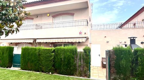 Foto 2 de Casa adosada en venta en Costa del Zèfir, Mont-roig del Camp