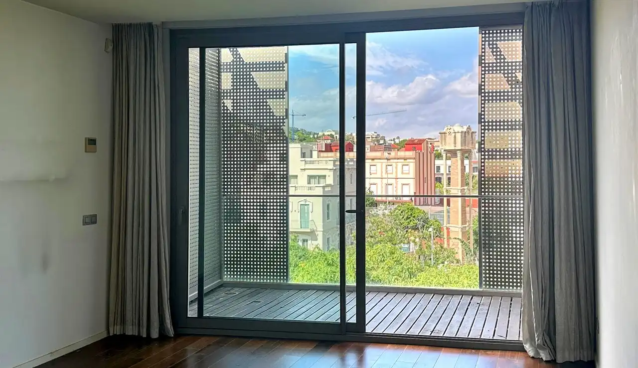 Habitación de Piso en venta en Barcelona con Aire acondicionado, Parquet y Terraza