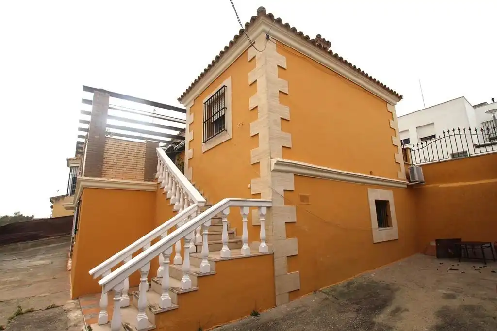 Exterior view of Houses for sale in Jerez de la Frontera  with Air Conditioner, Private garden and Terrace