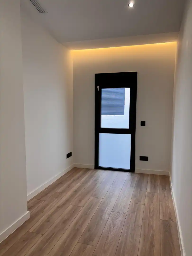 Piso con terraza en venta en Carrer del Canonge Pibernat, imagen 10