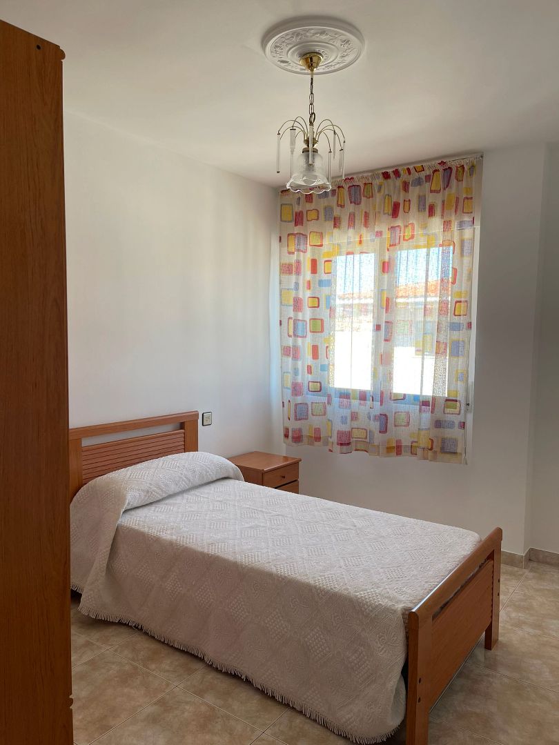 Bedroom of Flat to rent in Plasencia  with Heating, Terrace and Furnished