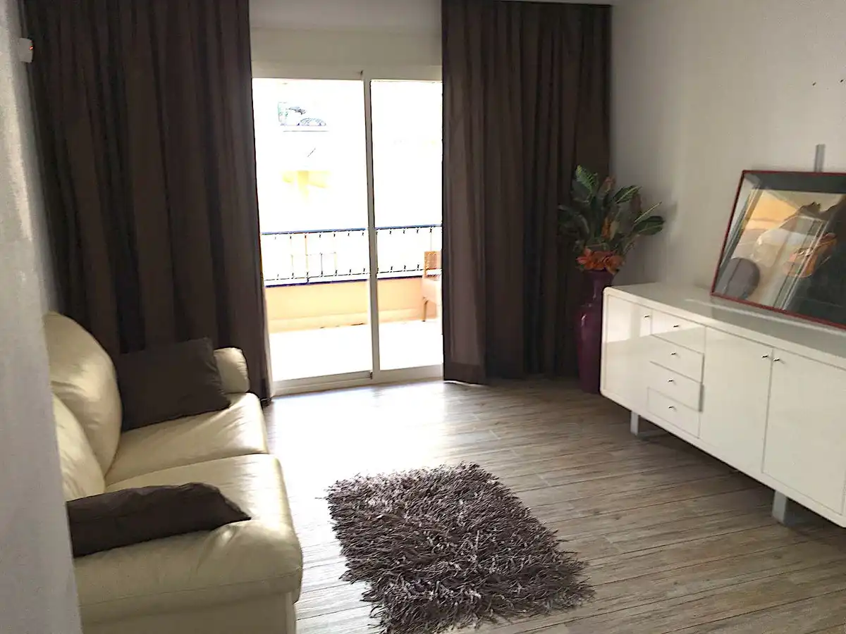Bedroom of Apartments for rent to own in Marbella  with Air Conditioner, Private garden and Furnished