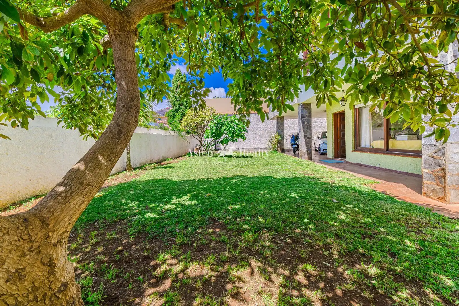 Garden of Houses for sale in San Cristóbal de la Laguna  with Terrace, Furnished and Alarm