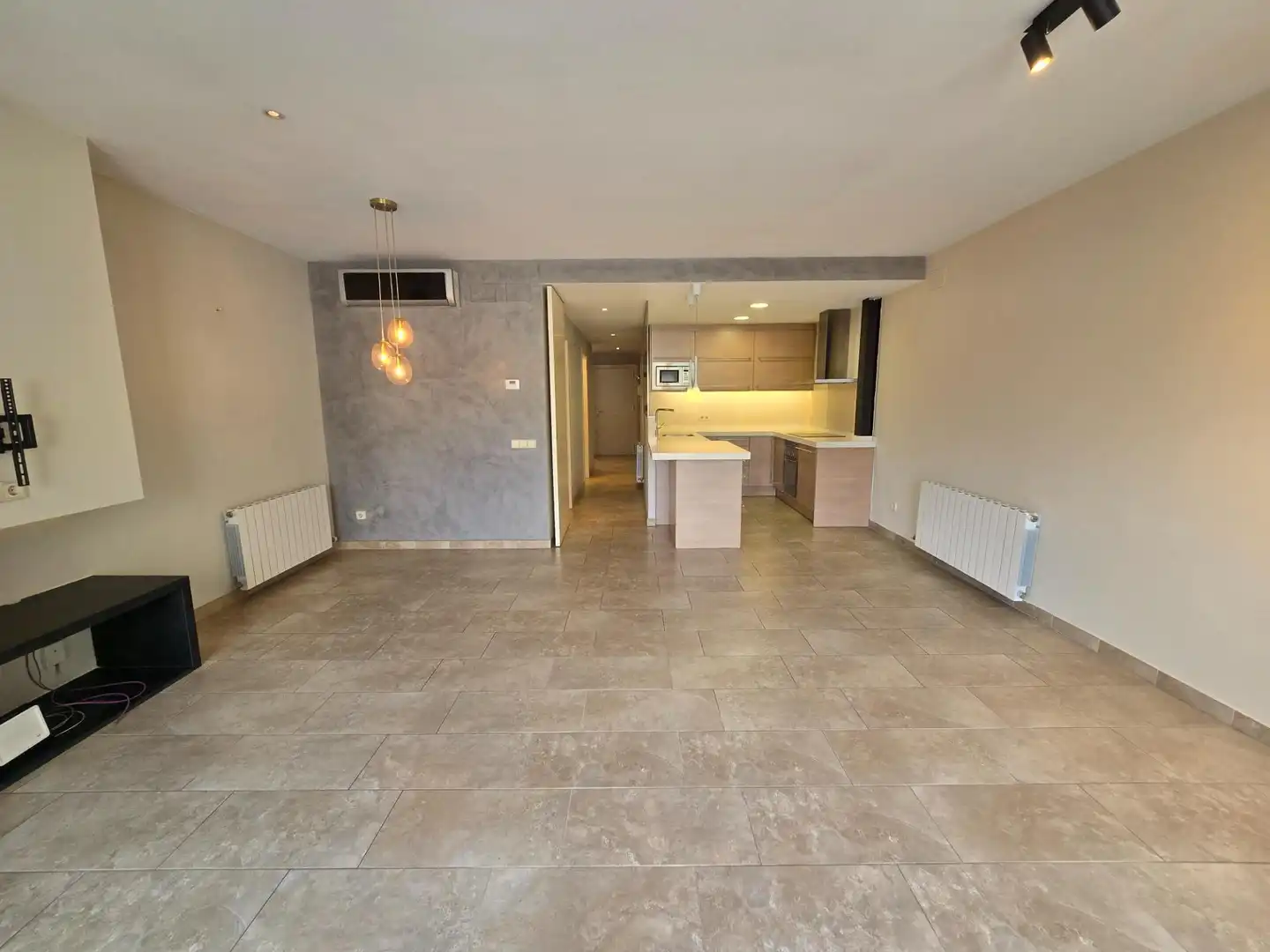Cocina de Dúplex de alquiler en El Masnou con Aire acondicionado, Calefacción y Jardín privado