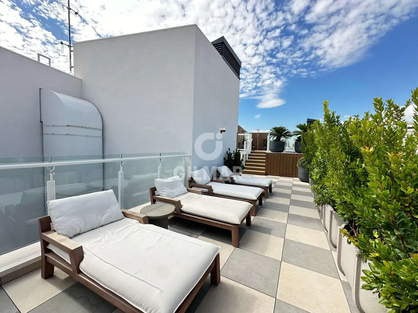 Terrassa de Pis en venda en Madrid amb Calefacció, Piscina i Moblat