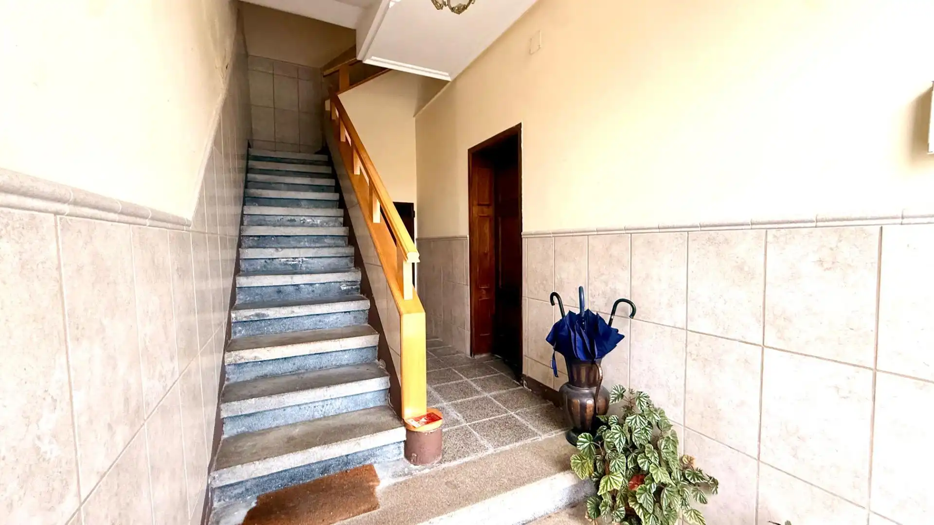 Casa o xalet en venda en Ourense Capital  amb Aire condicionat, Calefacció i Moblat