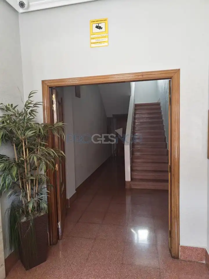 Apartamento en venta en San Andrés del Rabanedo con Calefacción