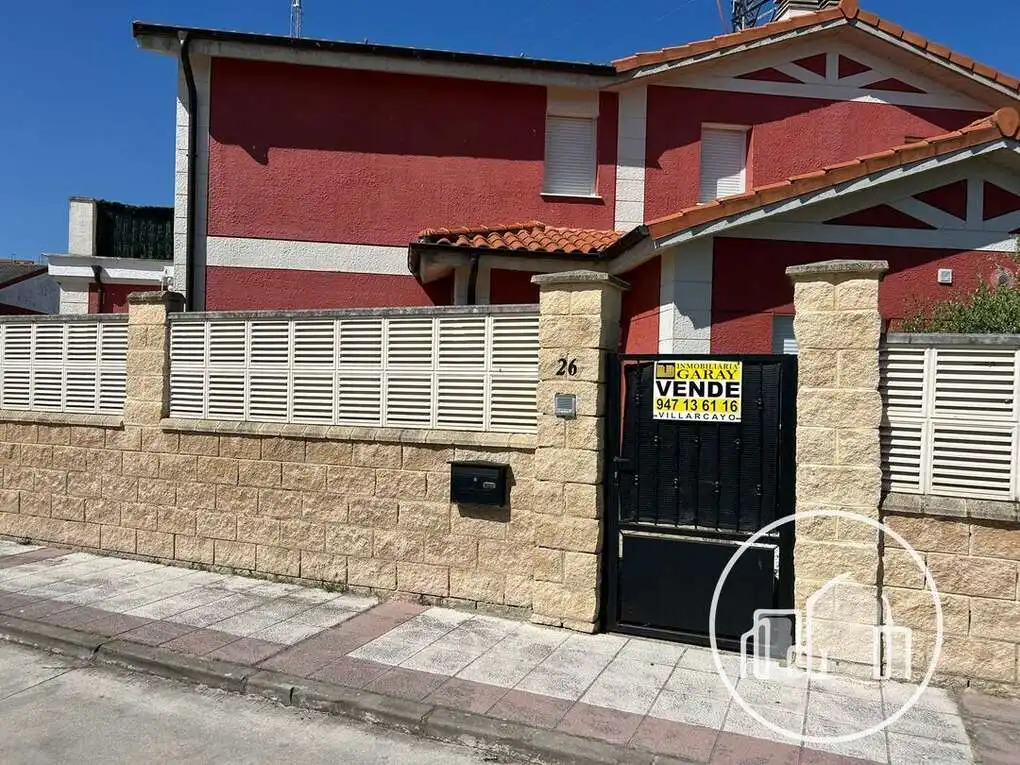 Vista exterior de Casa o chalet en venta en Villarcayo de Merindad de Castilla la Vieja con Calefacción, Jardín privado y Terraza