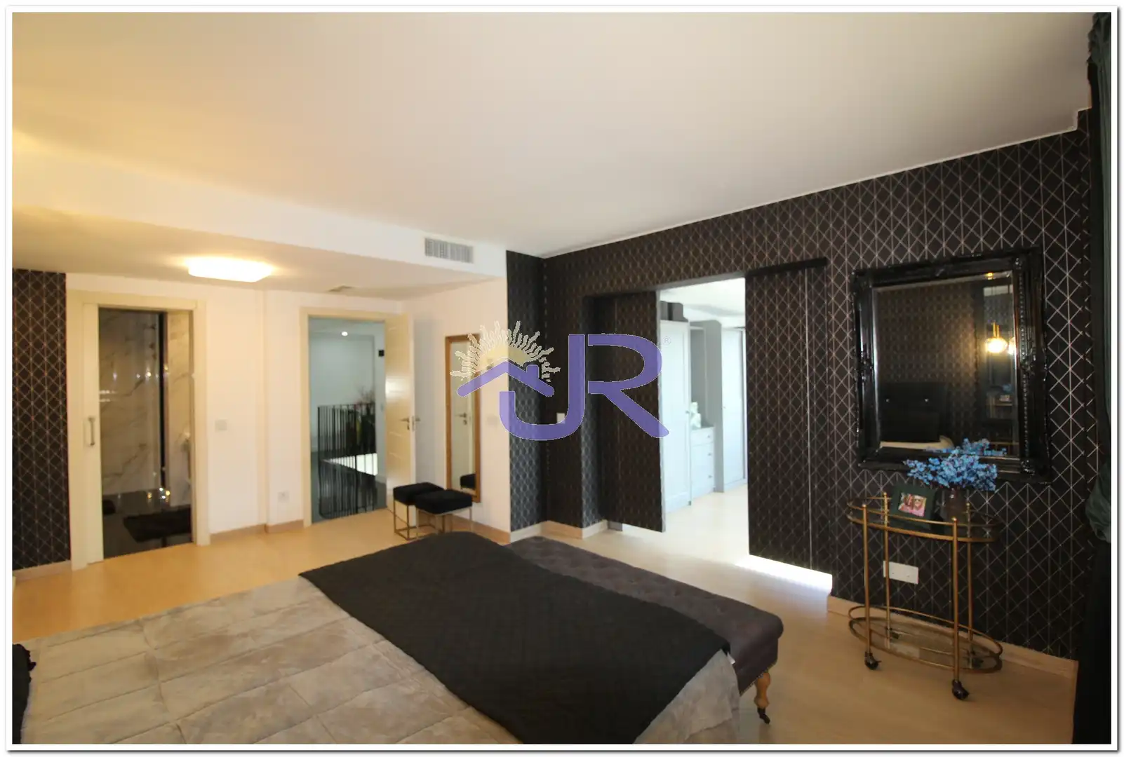 Bedroom of Houses for sale in Paracuellos de Jarama  with Air Conditioner, Private garden and Swimming Pool