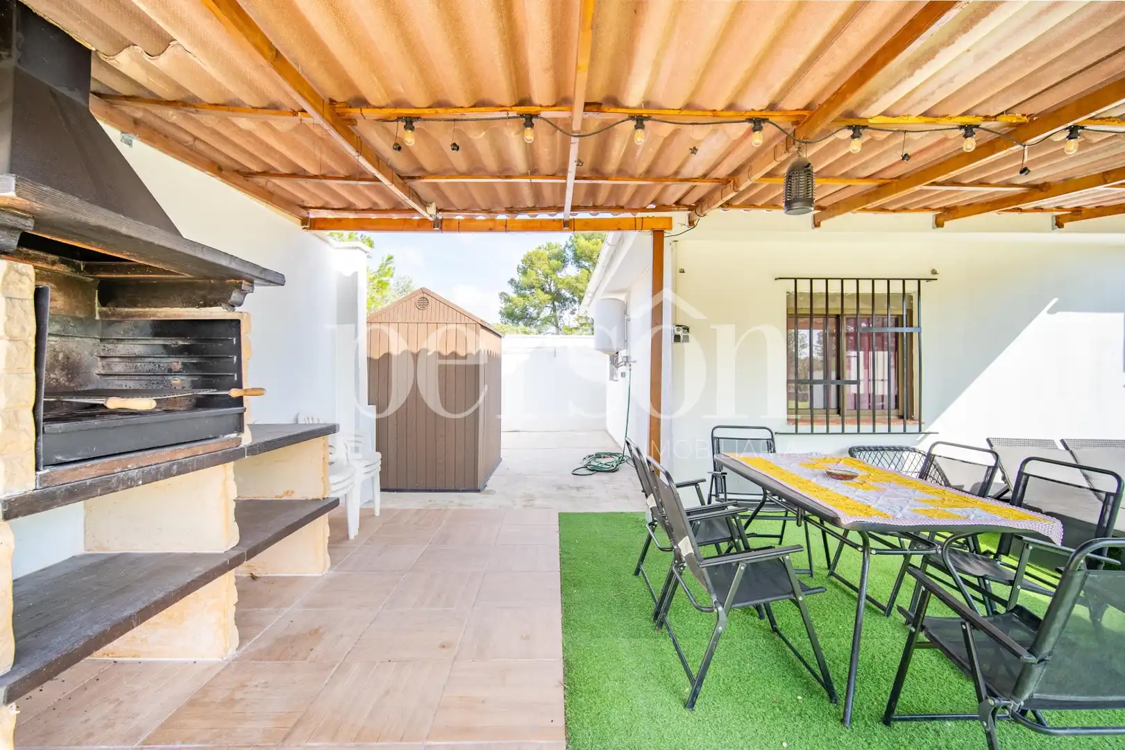 Terrace of Houses for rent in Urbanizaciones  