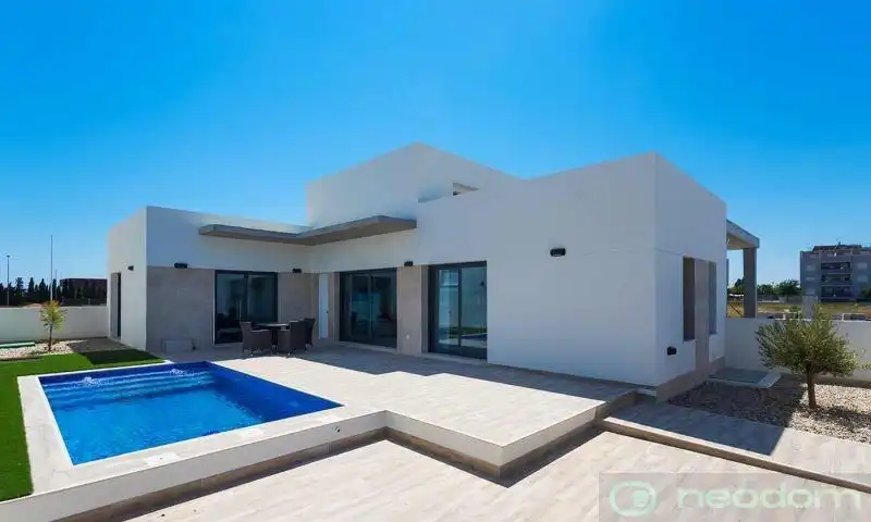 Casa amb piscina en venda a Daya Nueva, imagen 2