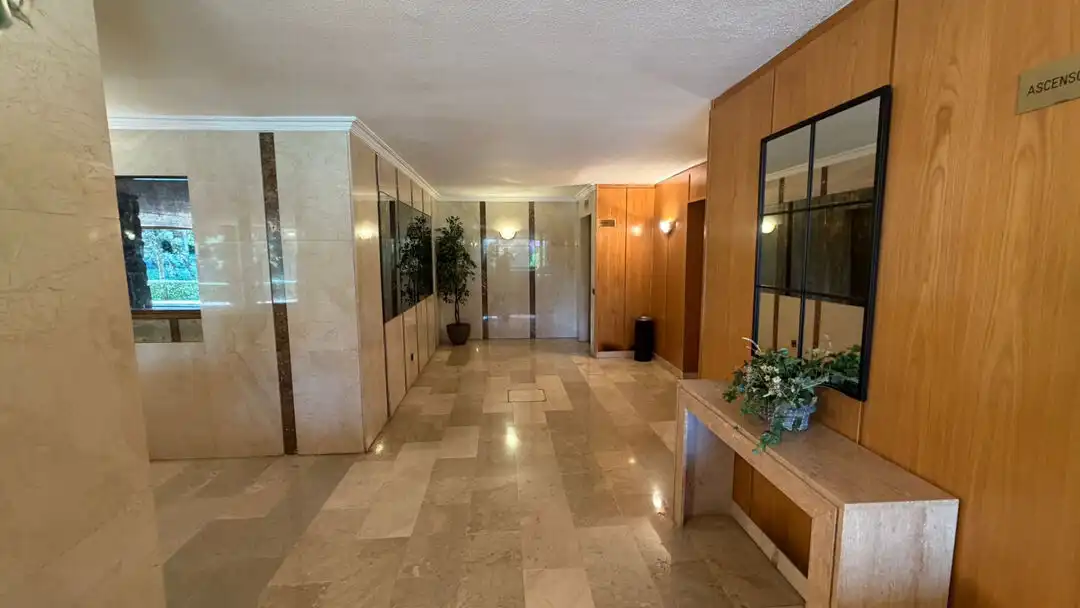 Wohnung zur Miete in Majadahonda mit Klimaanlage, Heizung und Privatgarten