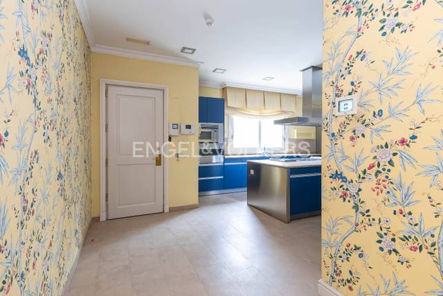 Casa-chalet en Venta en La Florida -  El  Plantío