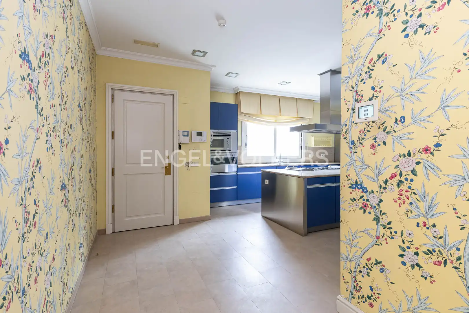 Cocina de Casa o chalet en venta en Madrid con Aire acondicionado, Calefacción y Jardín privado