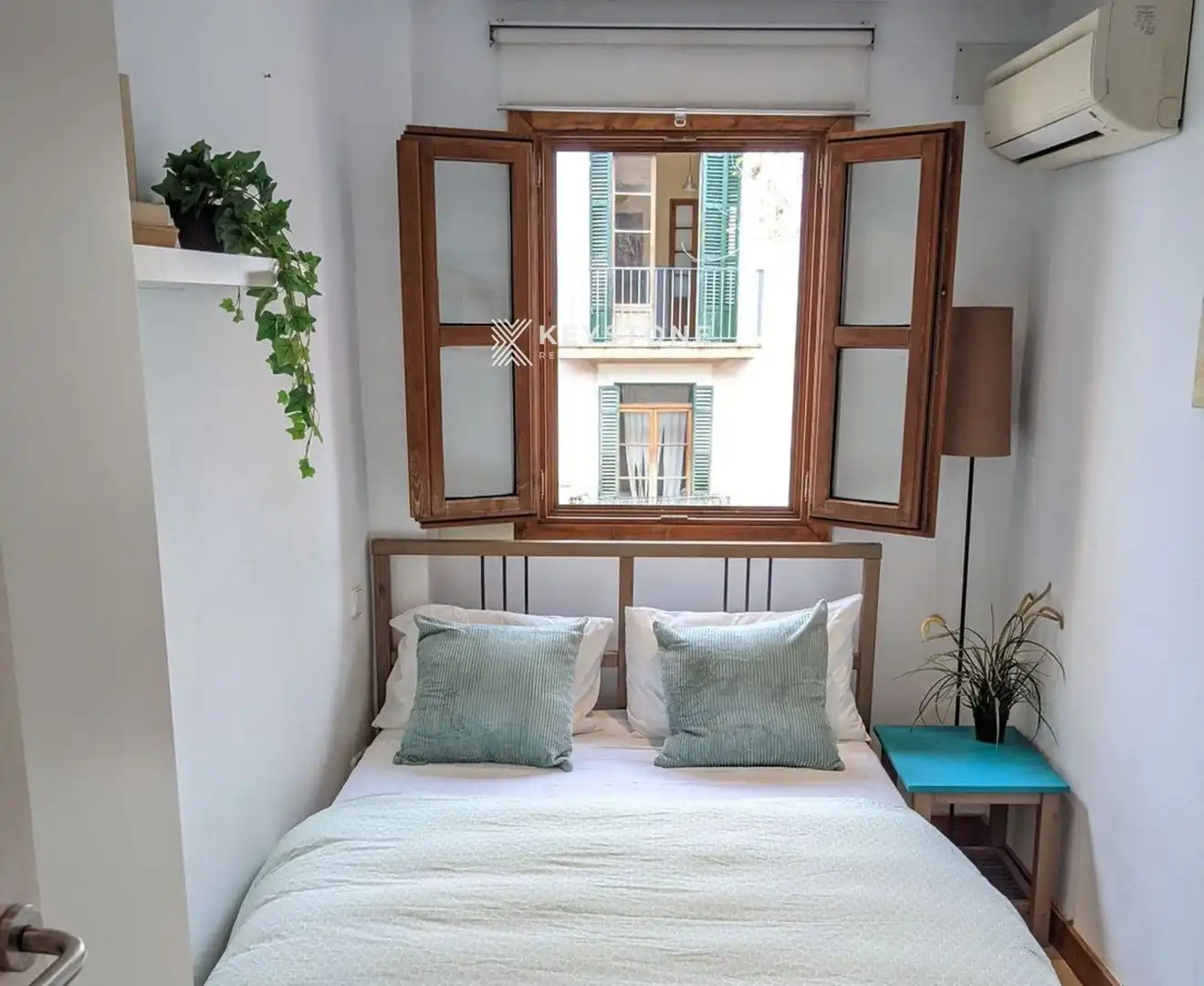 Habitación de Piso de alquiler en  Palma de Mallorca con Aire acondicionado, Terraza y Amueblado