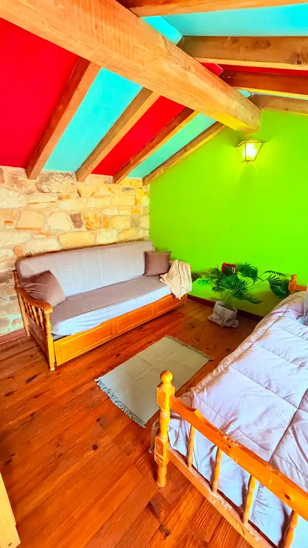Sala d'estar de Finca rústica en venda en Villaviciosa amb Calefacció, Jardí privat i Moblat