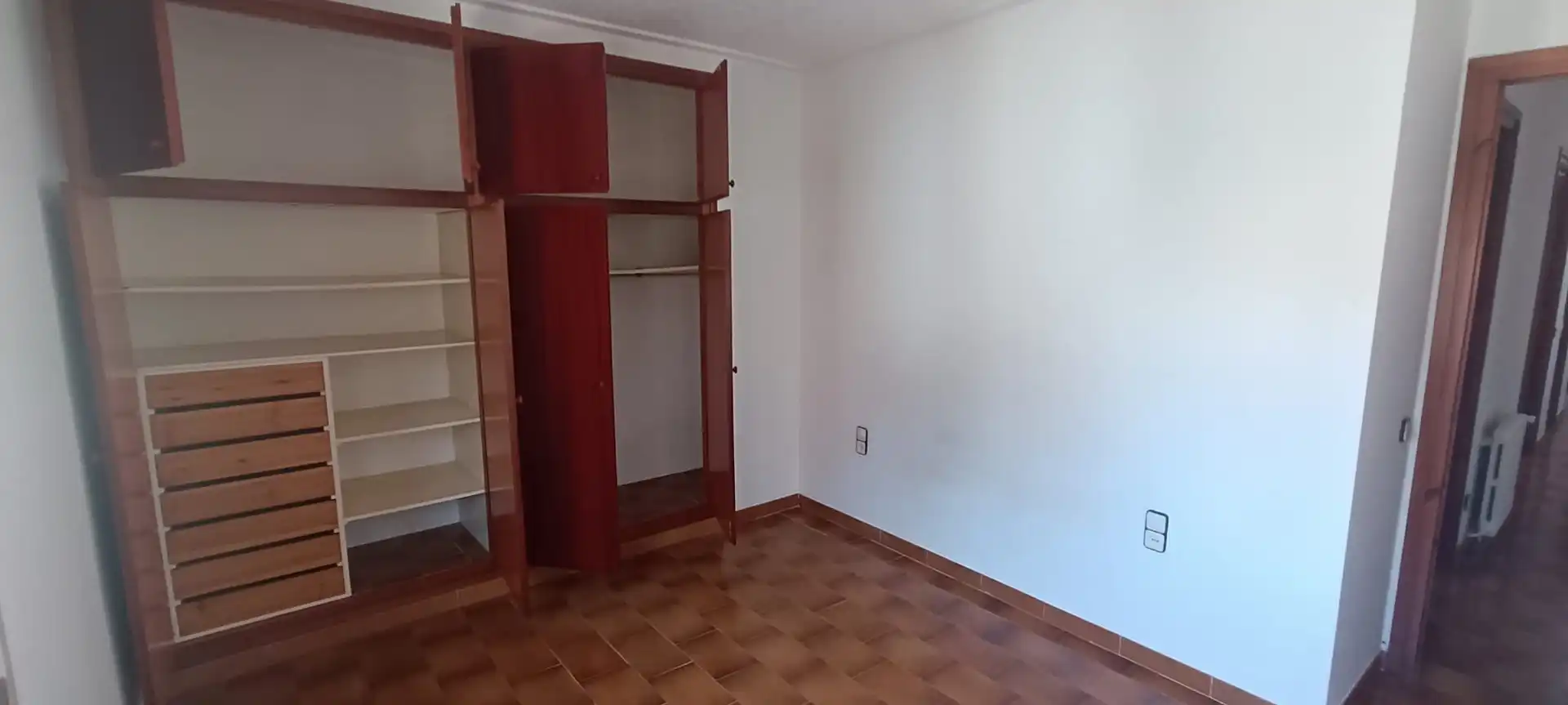 Habitación de Piso en venta en Sant Celoni con Calefacción, Terraza y Horno