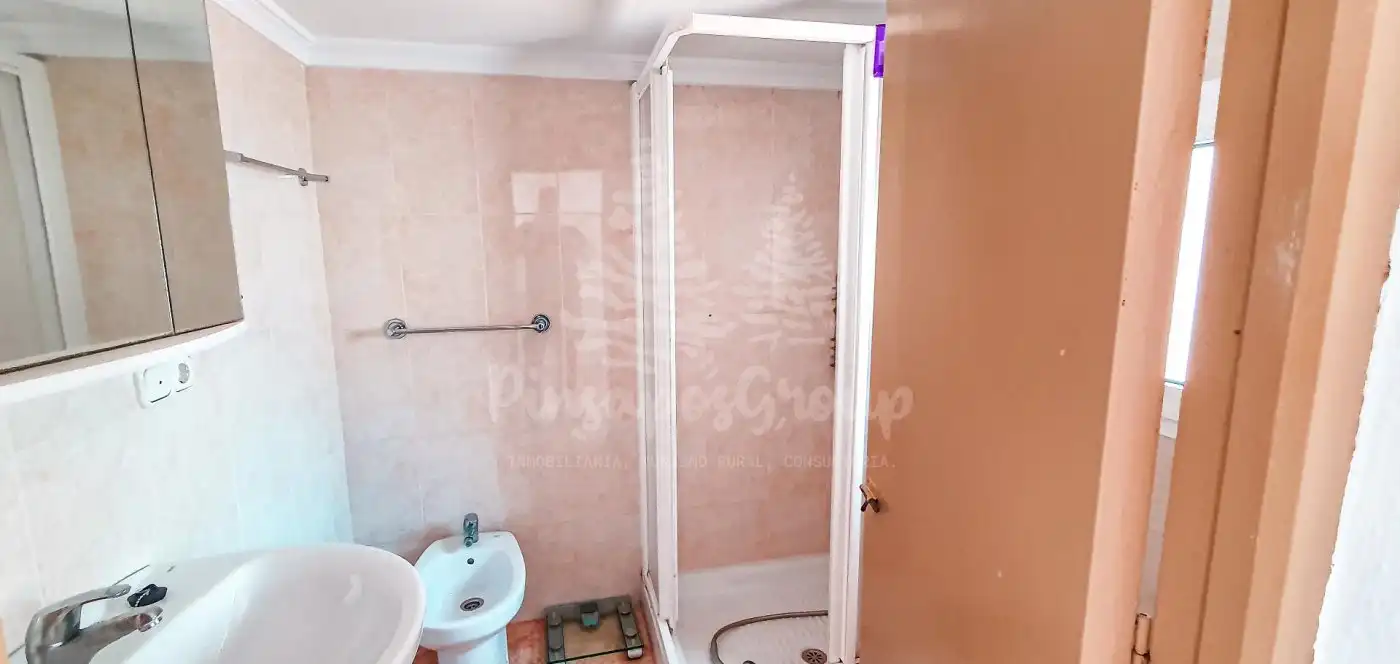 Bany de Casa o xalet en venda en Yunquera amb Terrassa