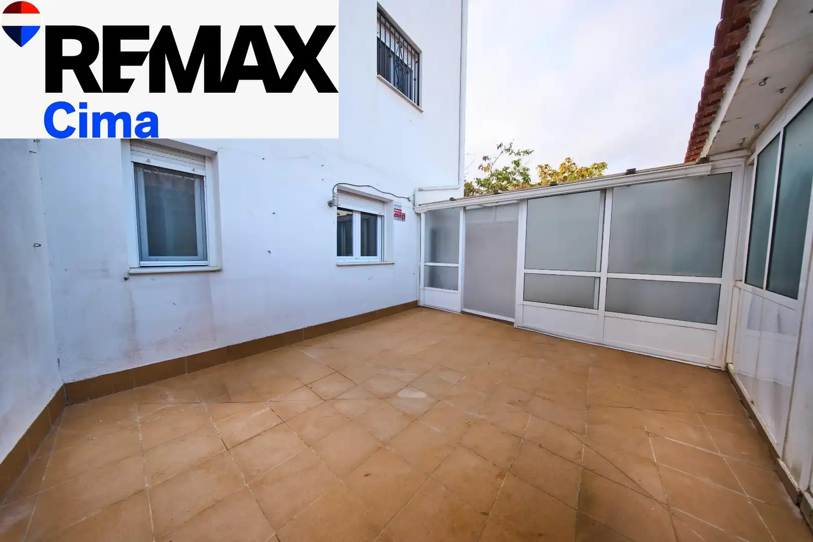 Vista exterior de Piso en venta en Baza, Granada