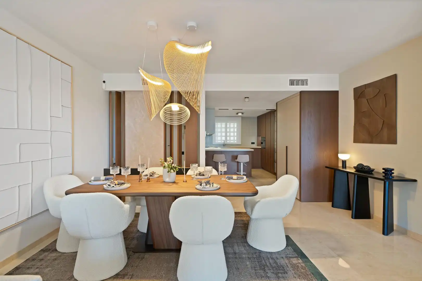 Comedor de Apartamento en venta en Marbella con Jardín privado, Alarma y Piscina comunitaria