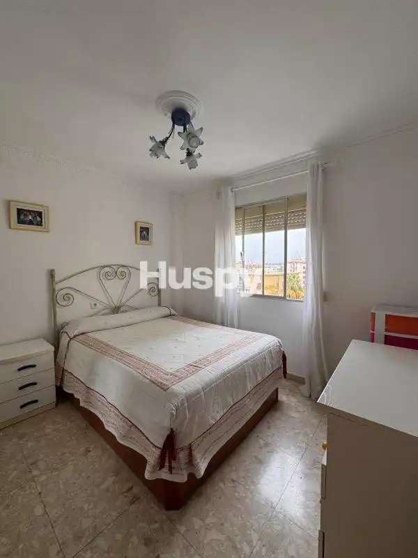 Bedroom of Flat for sale in Carretera de Cádiz