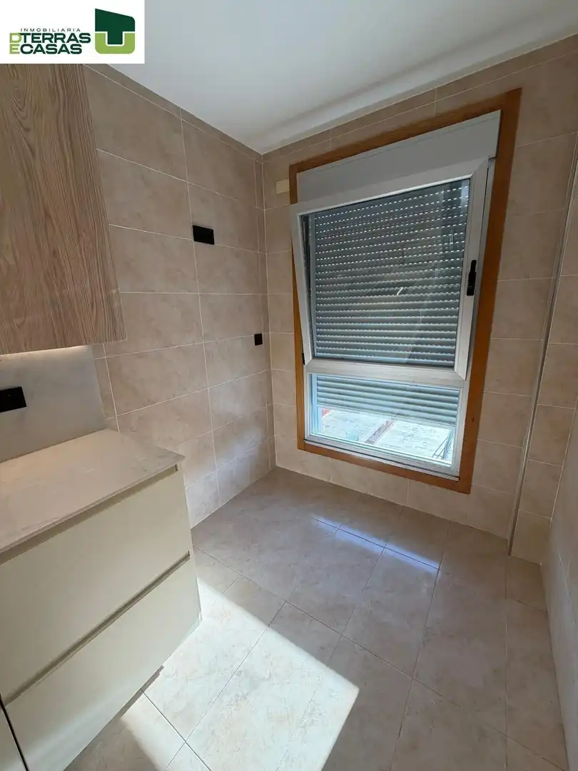 Badezimmer von Wohnung zum Verkauf in A Illa de Arousa 