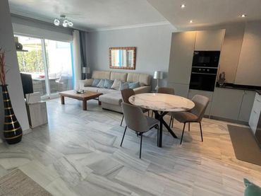Adossat amb piscina de lloguer a Nueva Andalucía