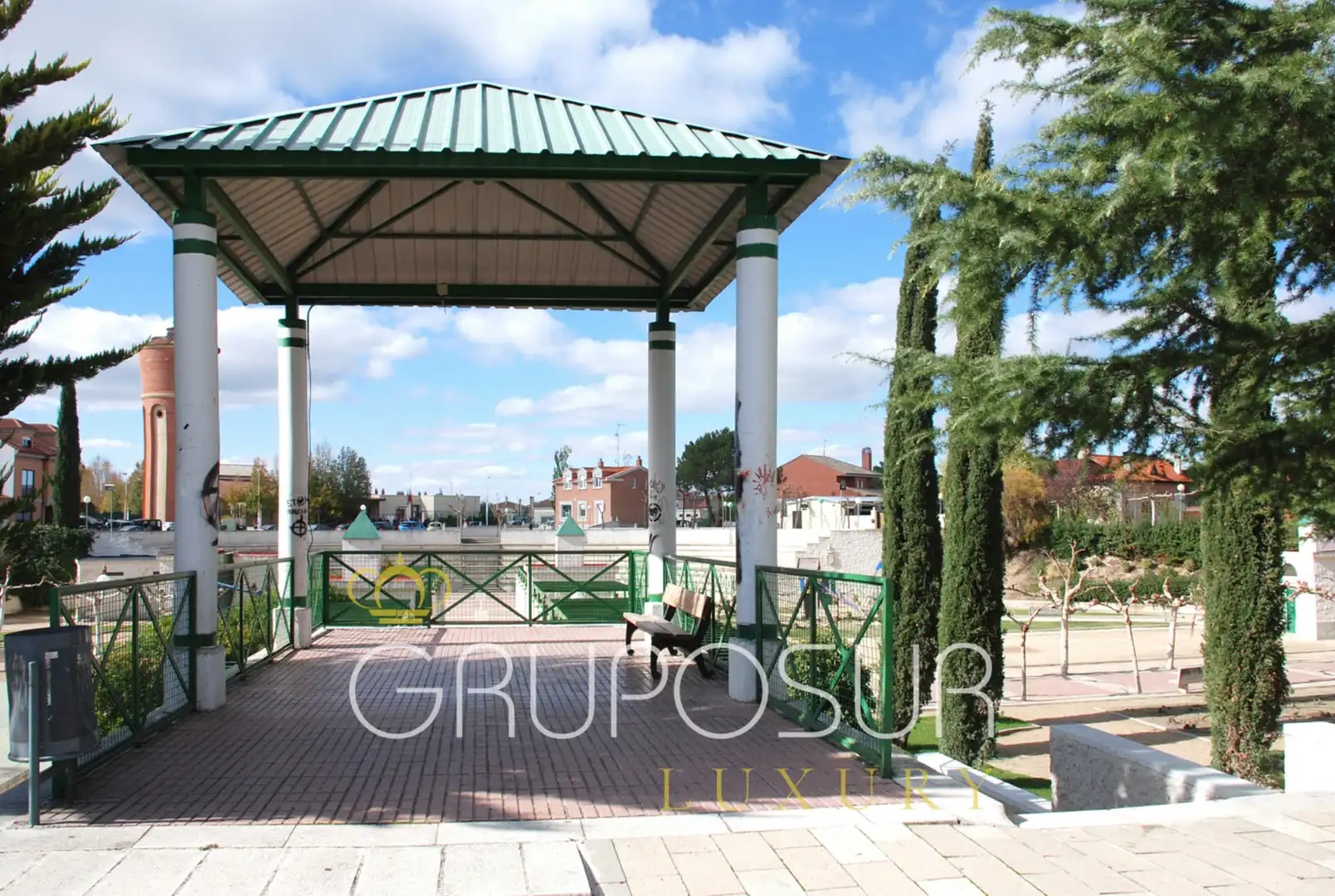 Vista exterior de Casa o chalet en venta en Boecillo con Calefacción, Jardín privado y Parquet