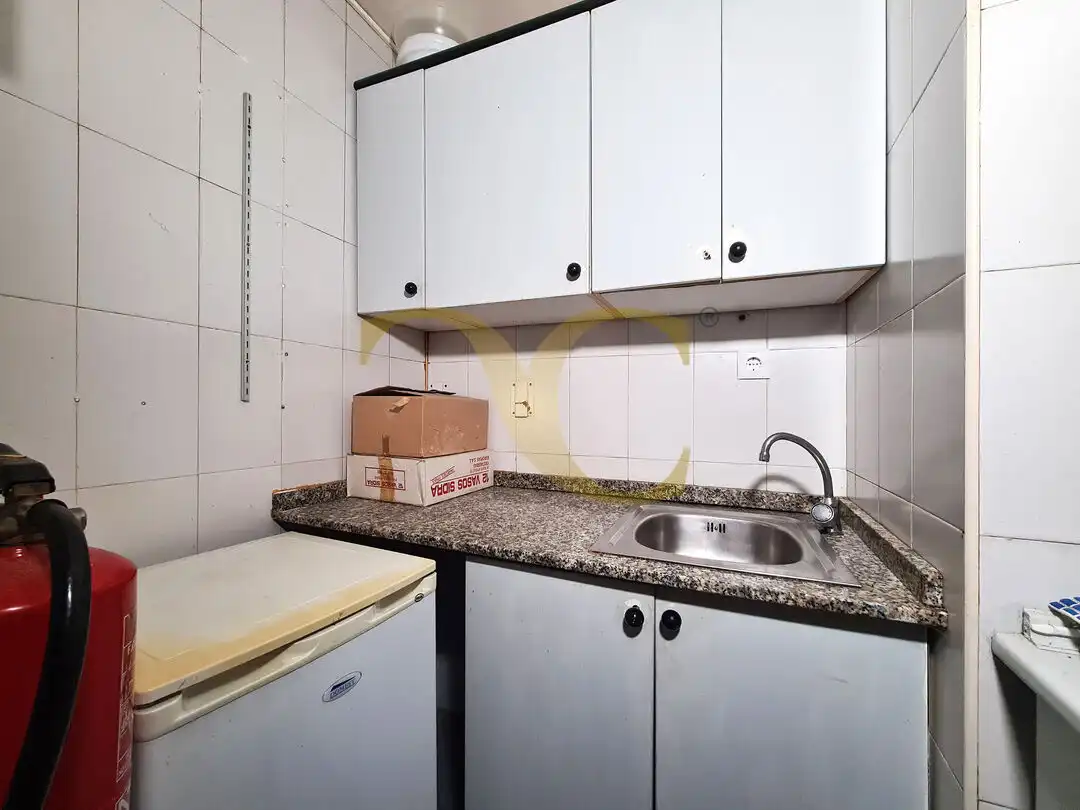 Local commercial à vendre à Calle Cangas de Onís, imagen 13
