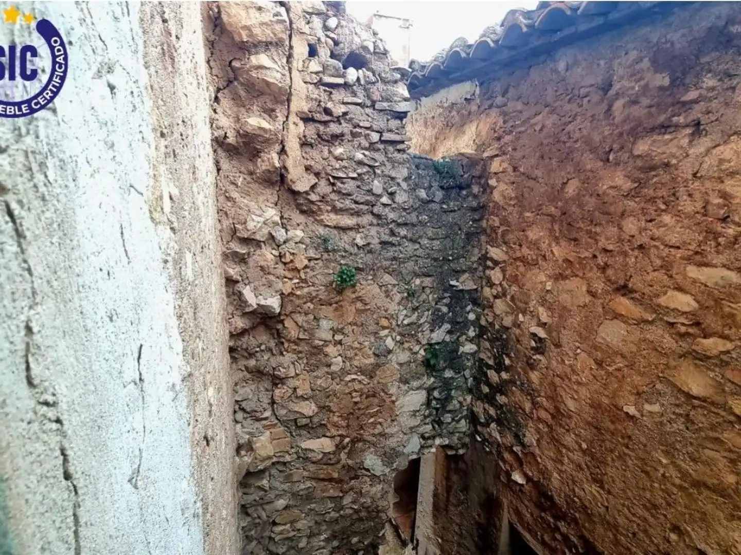 Houses for sale in L'Alcora  with Heating, Terrace and Storage room