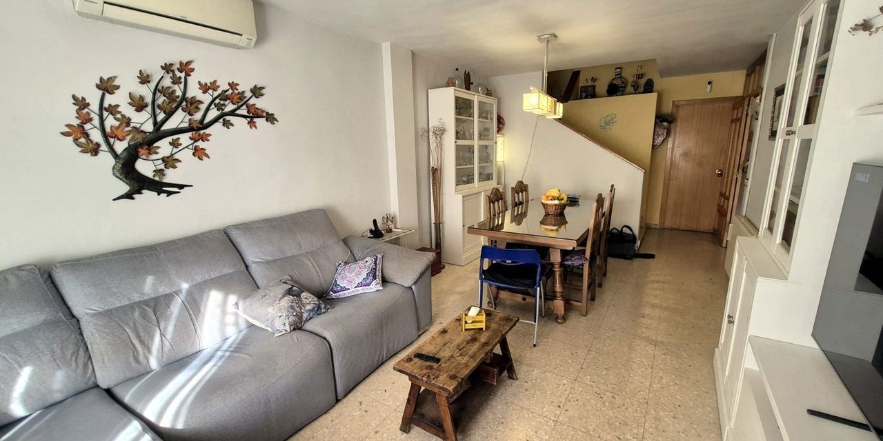 Sala de estar de Casa o chalet en venta en Getafe con Aire acondicionado, Calefacción y Jardín privado