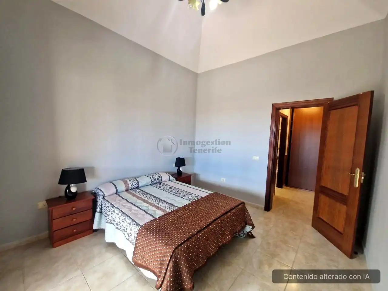 Habitación de Casa o chalet en venta en Arona con Terraza, Piscina y Amueblado