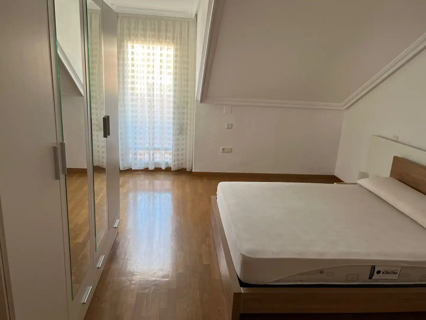 Duplexes for rent in Calle Sancho Panza, El Torreón - Los Ángeles - El Pilar