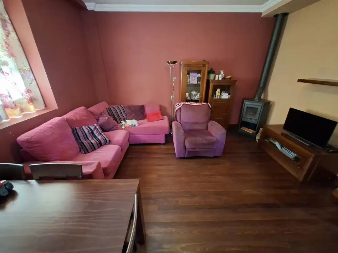 Sala de estar de Casa adosada en venta en Markina-Xemein con Calefacción, Jardín privado y Amueblado
