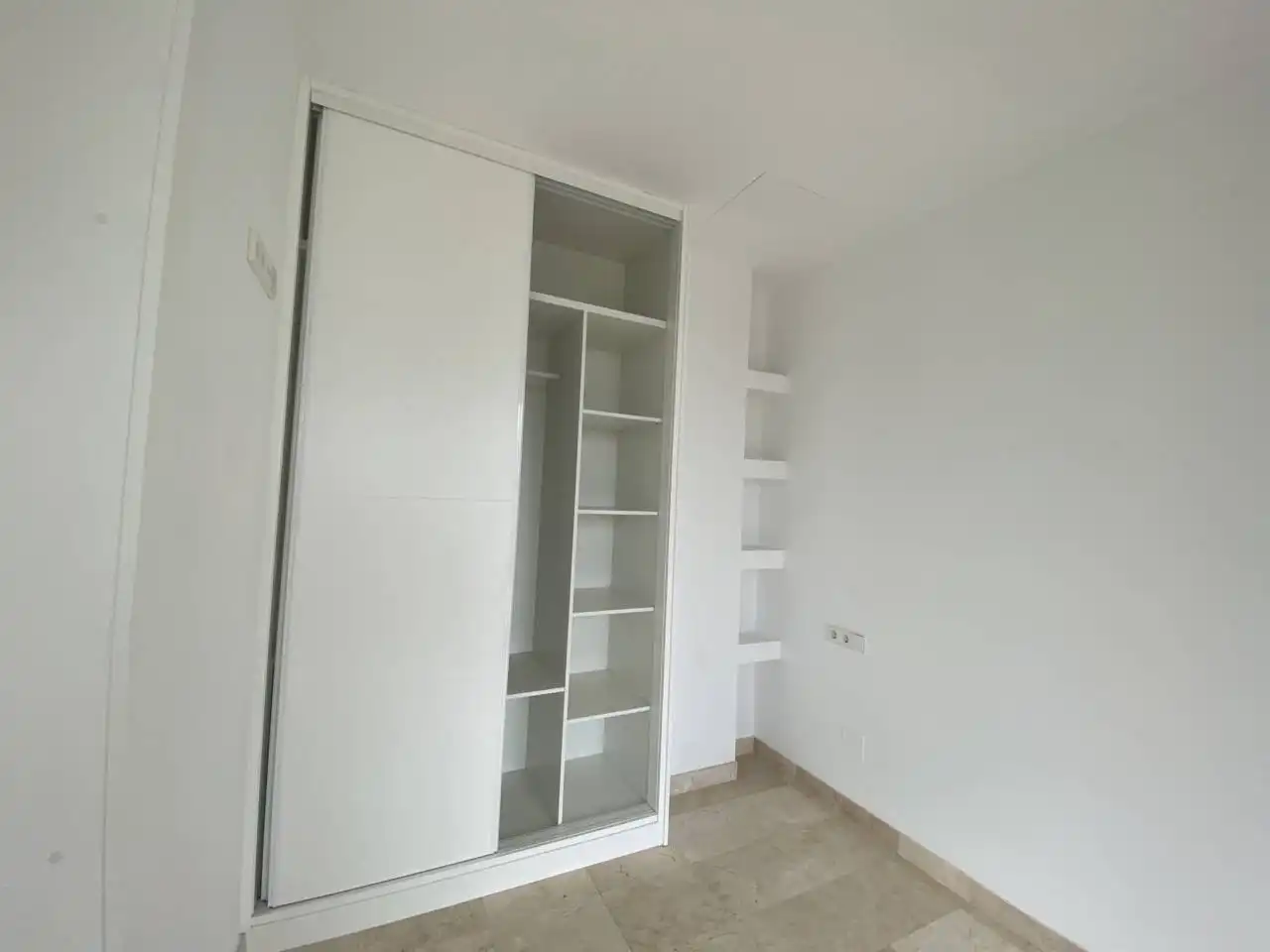 Habitación de Apartamento de alquiler en  Palma de Mallorca con Aire acondicionado, Calefacción y Jardín privado
