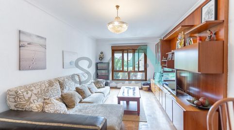 Photo 2 of Flat for rent in Quin el Pescador, HUCA - La Cadellada, Oviedo