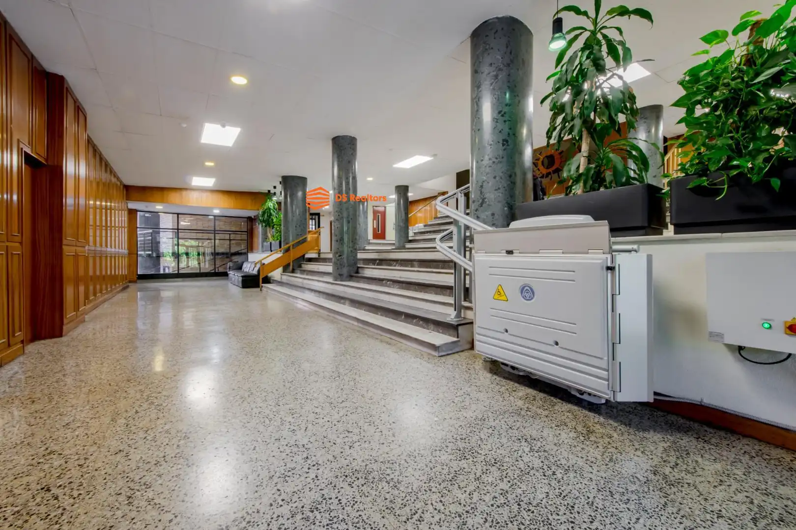 Flat for sale in Madrid  with Air Conditioner and Heating