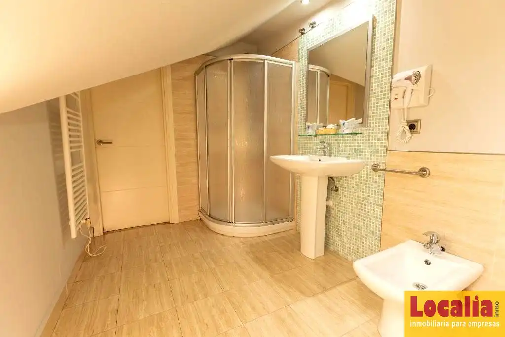 Baño de Edificio en venta en Torrelavega 