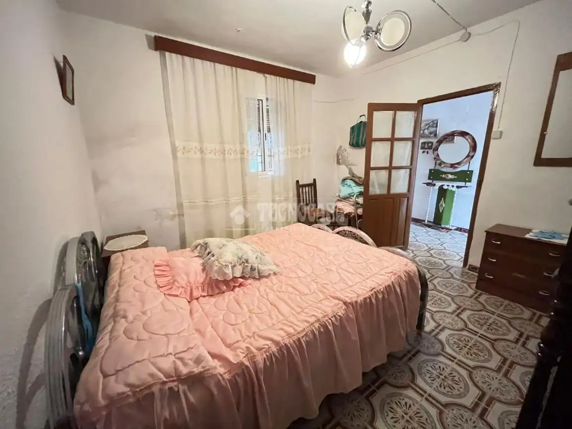Dormitori de Casa o xalet en venda en Jabalquinto amb Aire condicionat