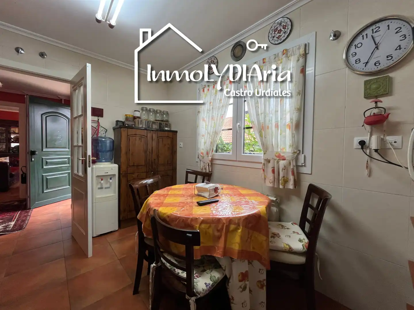 Comedor de Casa o chalet en venta en Castro-Urdiales con Calefacción, Jardín privado y Parquet