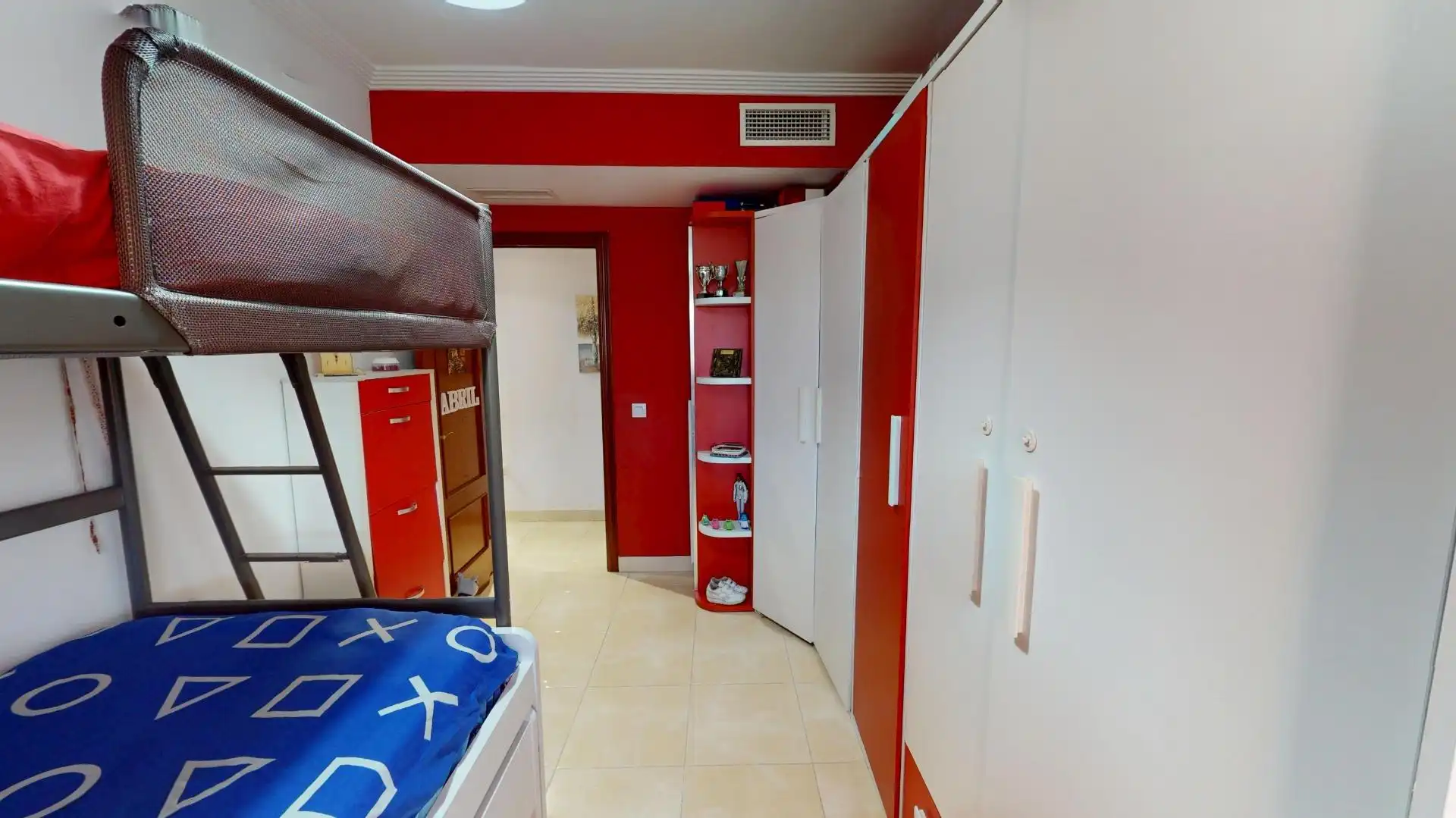 Habitación de Piso en venta en Alcalá de Guadaira con Aire acondicionado, Calefacción y Jardín privado