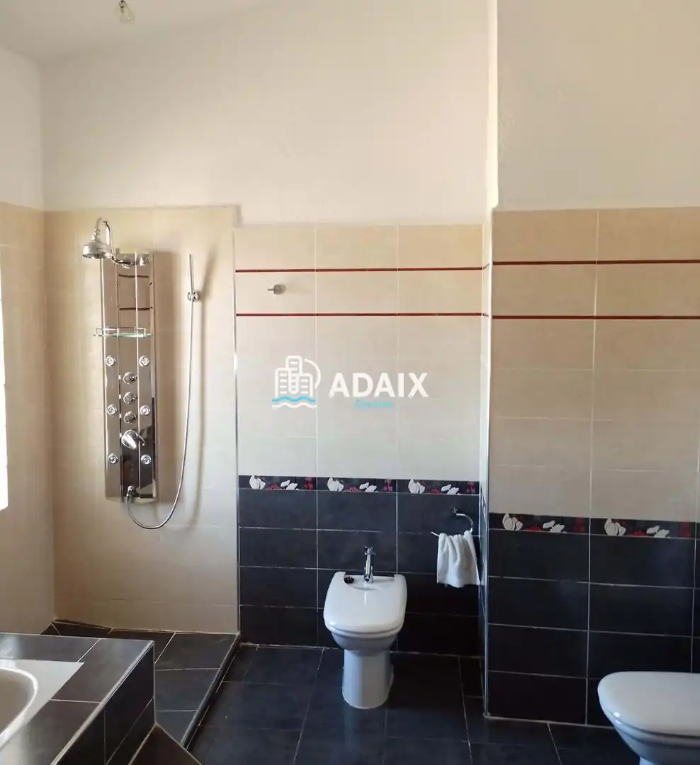 Baño de Casa o chalet en venta en Montánchez con Terraza, Trastero y Piscina