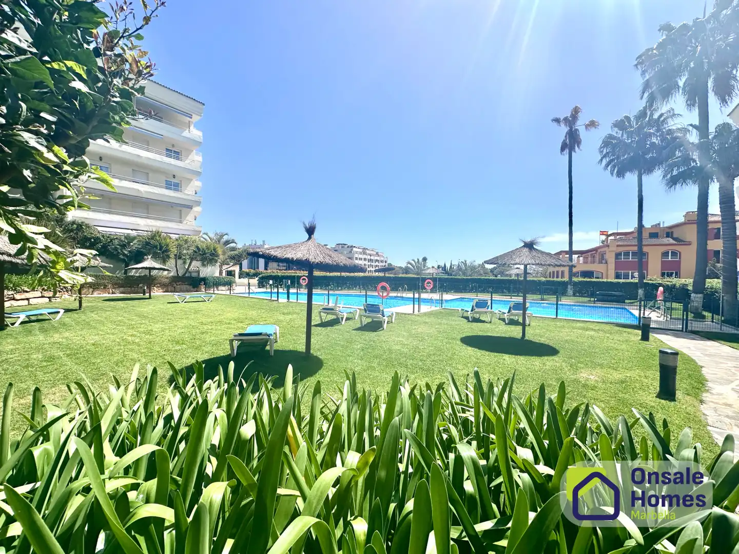 Piscina de Piso en venta en Marbella con Aire acondicionado, Terraza y Trastero