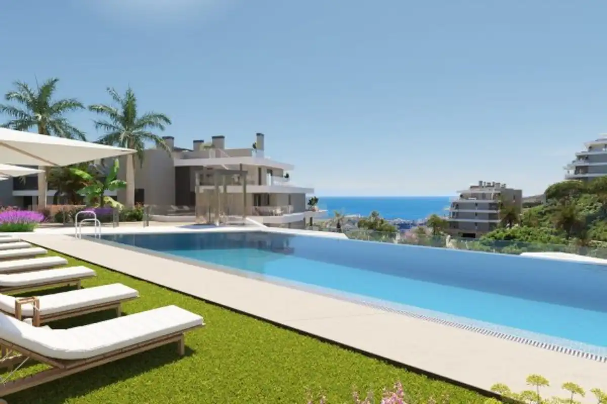 Piscina de Apartament en venda en Mijas amb Aire condicionat, Terrassa i Traster