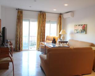 Living room of Flat for sale in Güejar Sierra  with Air Conditioner, Furnished and Balcony