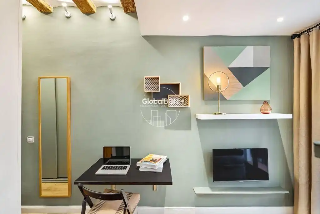 Edificio en venta en De L'Espaseria, Sant Pere, Sta. Caterina i la Ribera