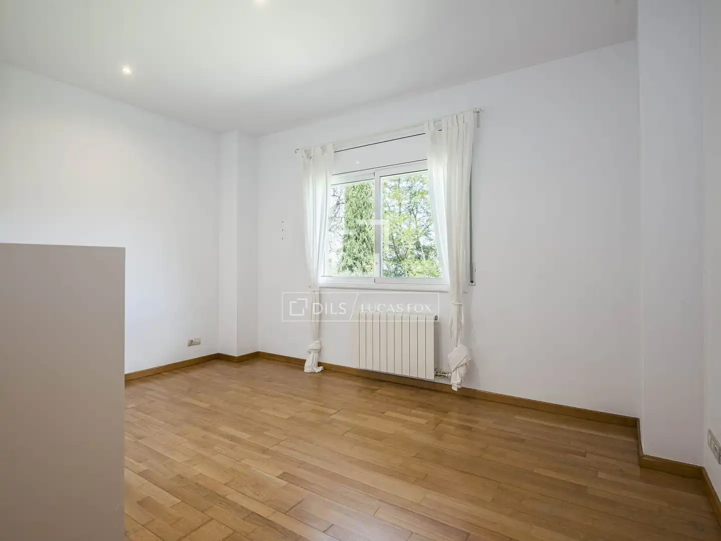 Bedroom of Houses for sale in Sant Cugat del Vallès  with Air Conditioner, Heating and Terrace