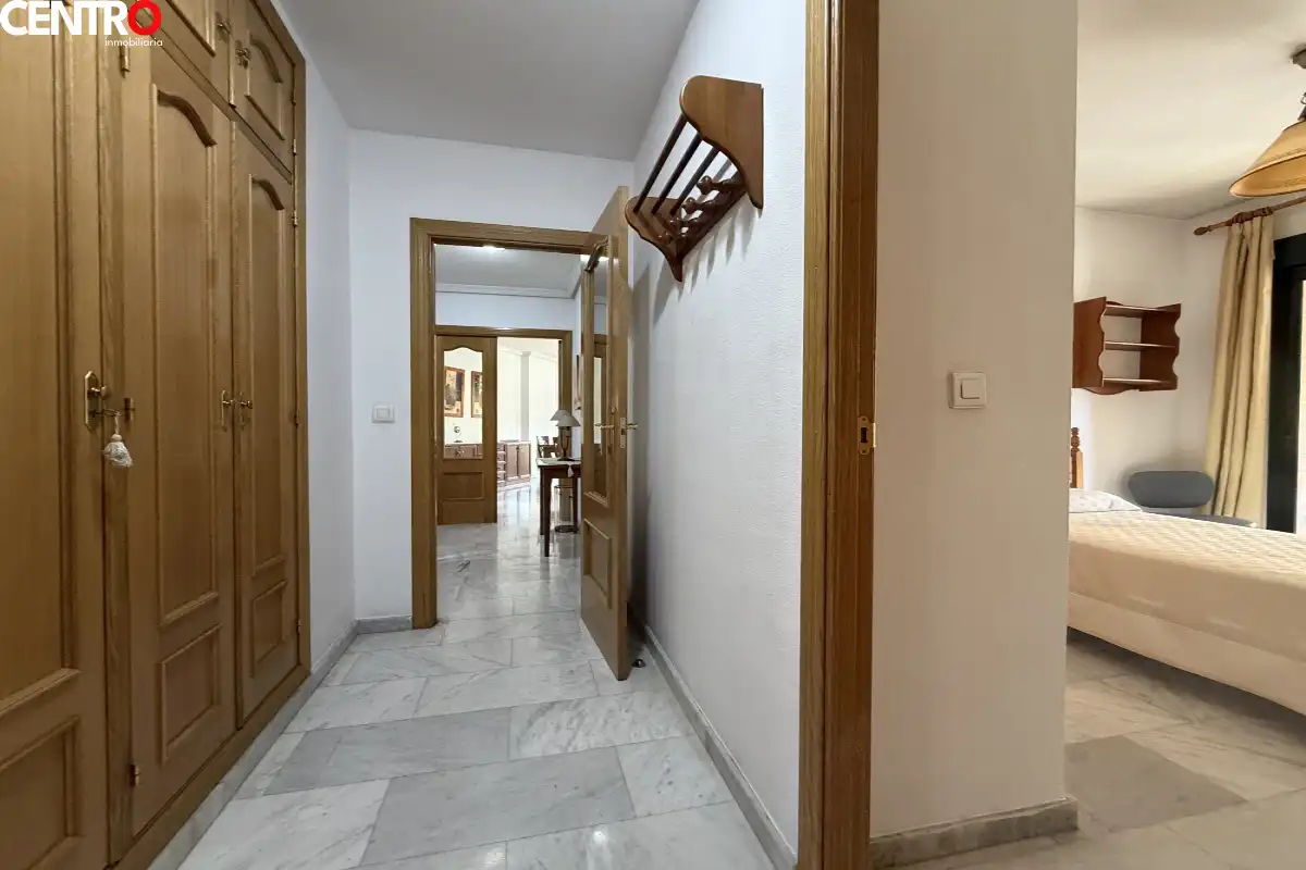 Piso en venta en Granada con Aire acondicionado, Calefacción y Jardín privado