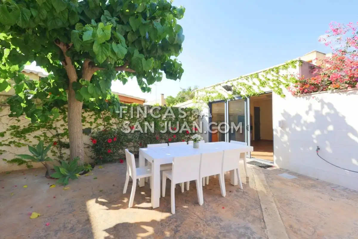 Terrassa de Casa o xalet en venda en Sant Joan d'Alacant amb Aire condicionat, Calefacció i Terrassa